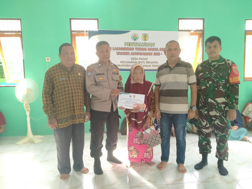Pembagian BLT Dana Desa Januari 2024: Desa Pagat Berikan Bantuan untuk 30 Keluarga Miskin Ekstrem