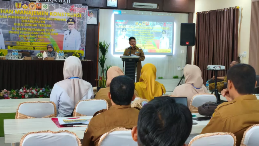 Perangkat Desa Pagat Ikuti Pelatihan Manajemen Konstruksi di Barabai: Dorong Pembangunan Infrastruktur yang Profesional